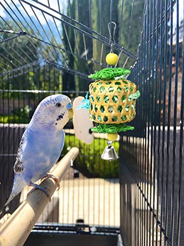 Bird Parrot Shredder Toys Handmade Bamboo Parrot Conures Chewing Toy with Rattan Five-Pointed Stars