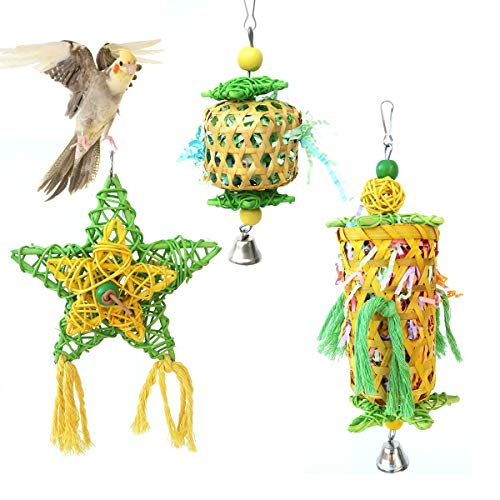 Bird Parrot Shredder Toys Handmade Bamboo Parrot Conures Chewing Toy with Rattan Five-Pointed Stars